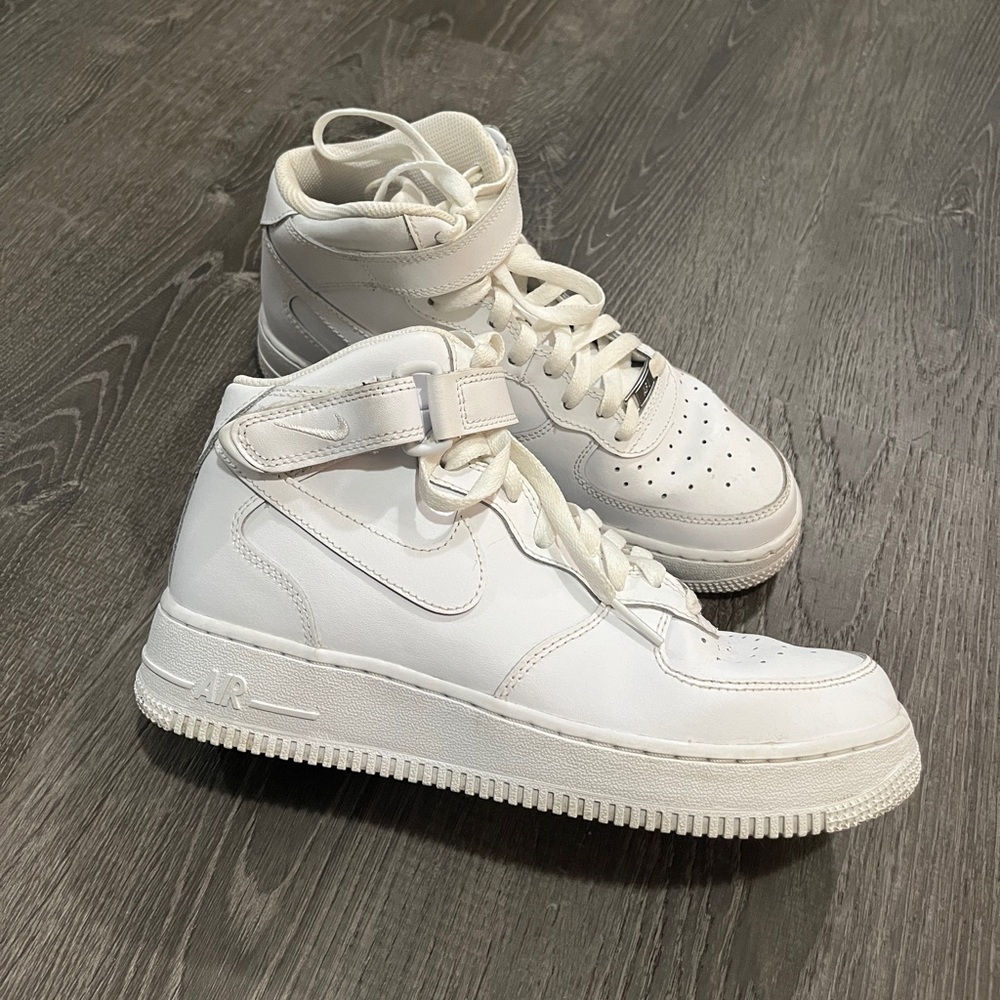Air Force 1 Mid